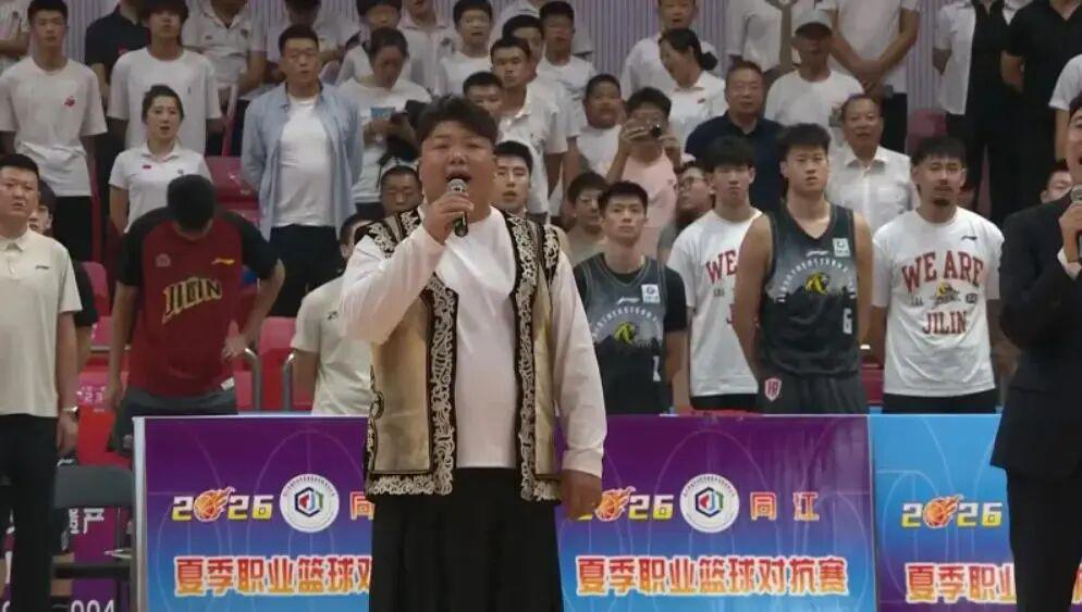 上赛季场均1.3分！记者：上海男篮与袁堂文完成三年续约